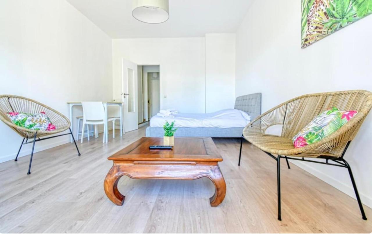 Superbe studio lumineux sur Cannes, à quelques minutes de la célèbre rue d'Antibes ! Exterior foto