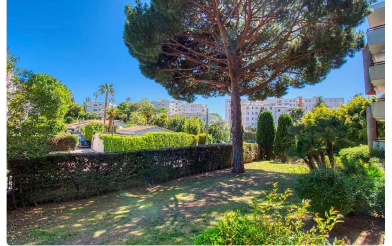 Superbe studio lumineux sur Cannes, à quelques minutes de la célèbre rue d'Antibes ! Exterior foto